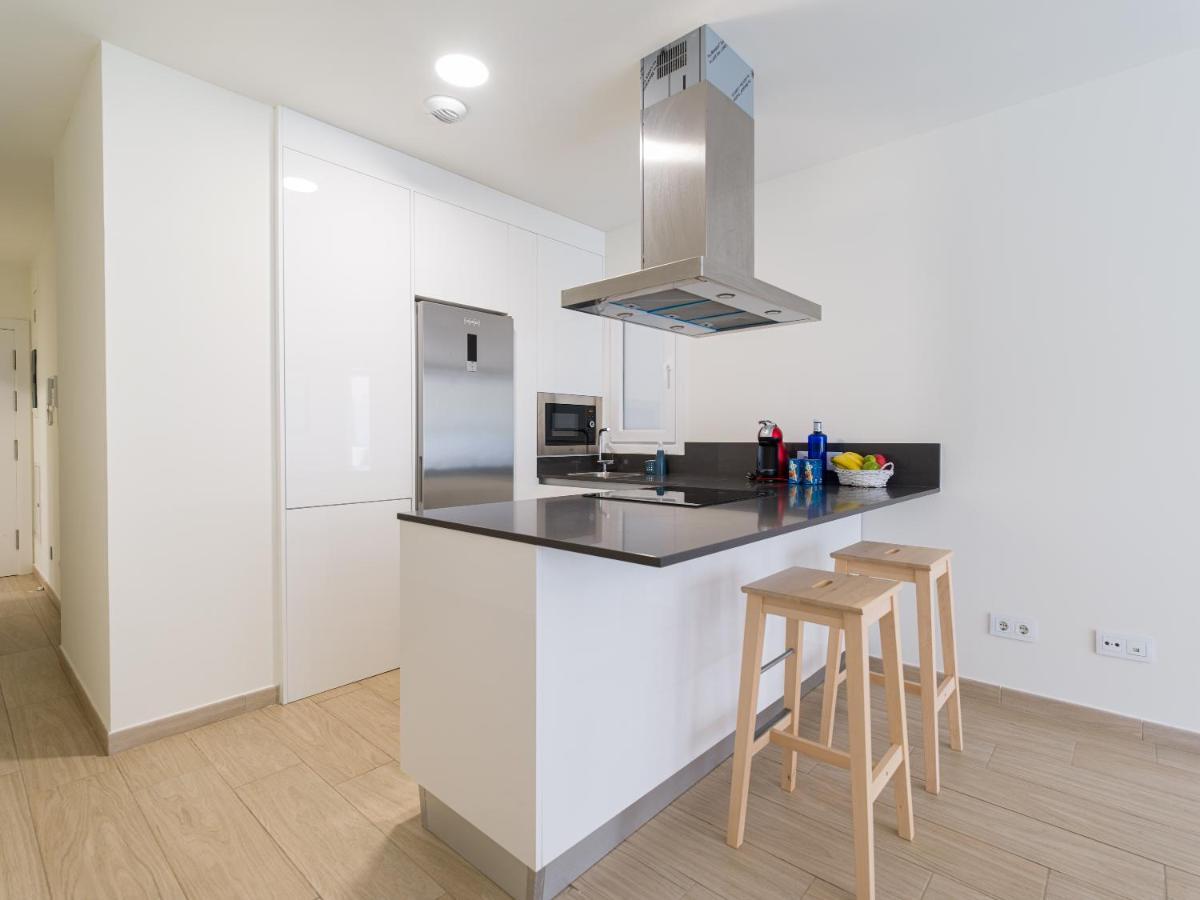 Homeforguest Modern Apartment In Las Canteras With Parking Лас Палмас де Гран Канария Екстериор снимка