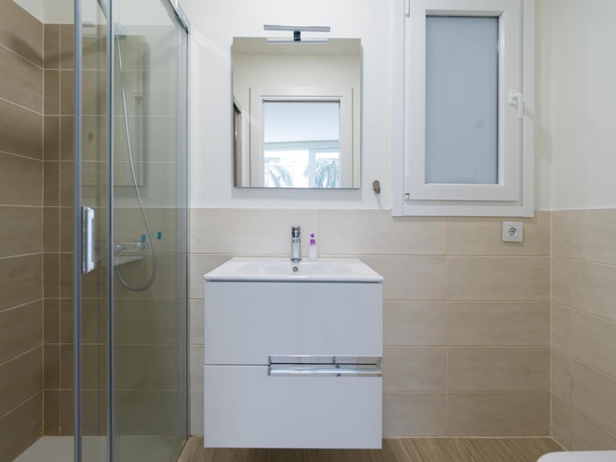 Homeforguest Modern Apartment In Las Canteras With Parking Лас Палмас де Гран Канария Екстериор снимка